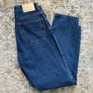 Everlane ‘90s Cheeky Jean size 24